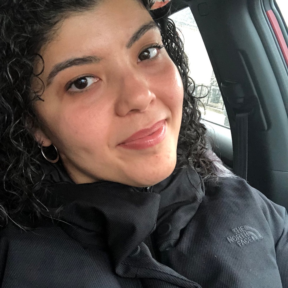 Meet your Posher, Mia